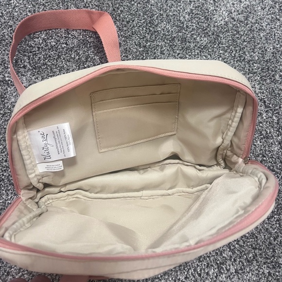 Thirty-One Fanny Pack - Picture 4 of 6